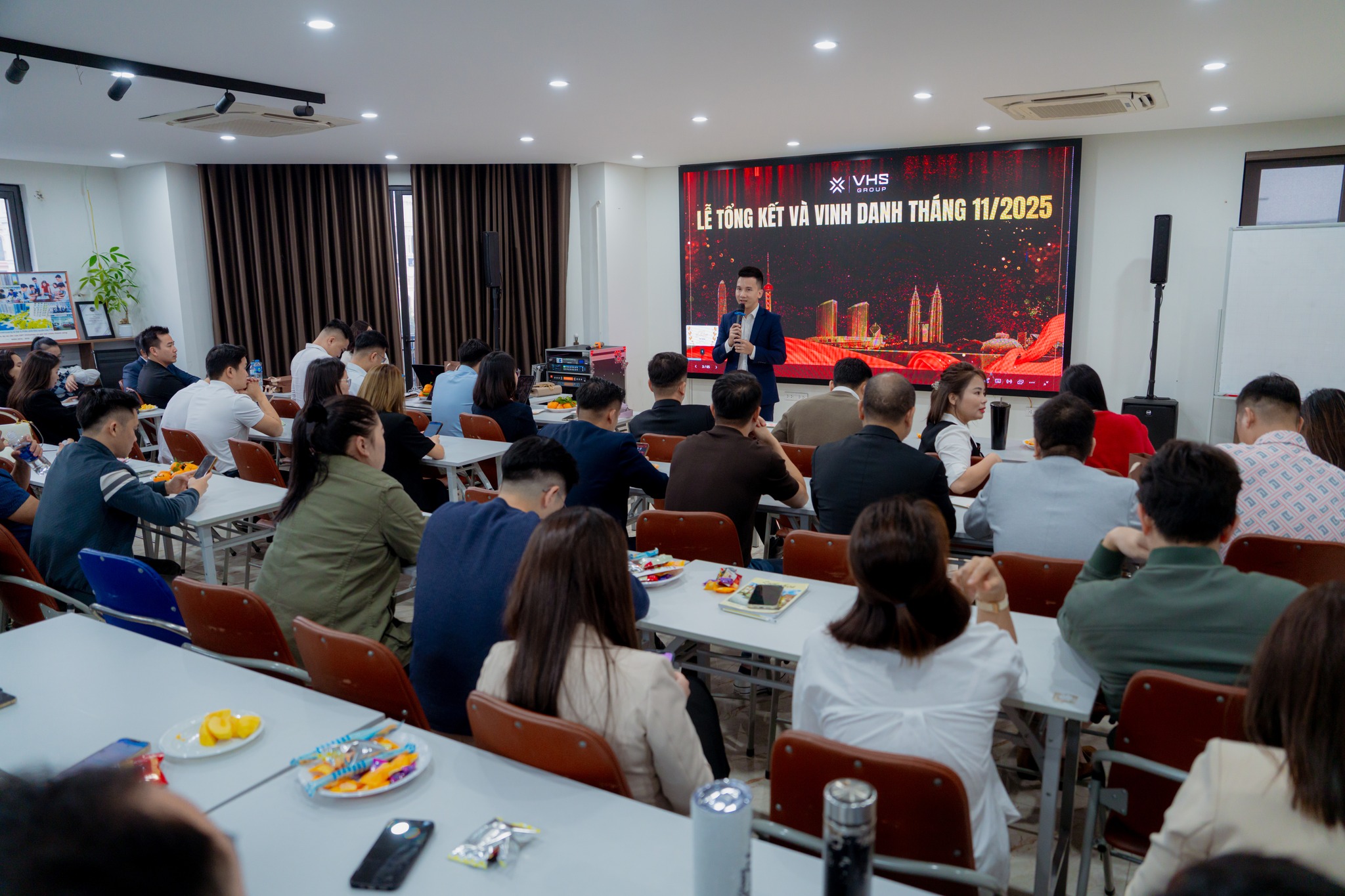 Vinh danh tập thể, cá nhân xuất sắc tháng 11/2025